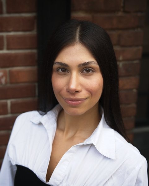 A member of the Yaletown Dentistry team
