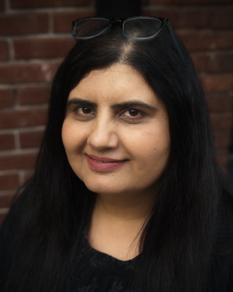 A member of the Yaletown Dentistry team